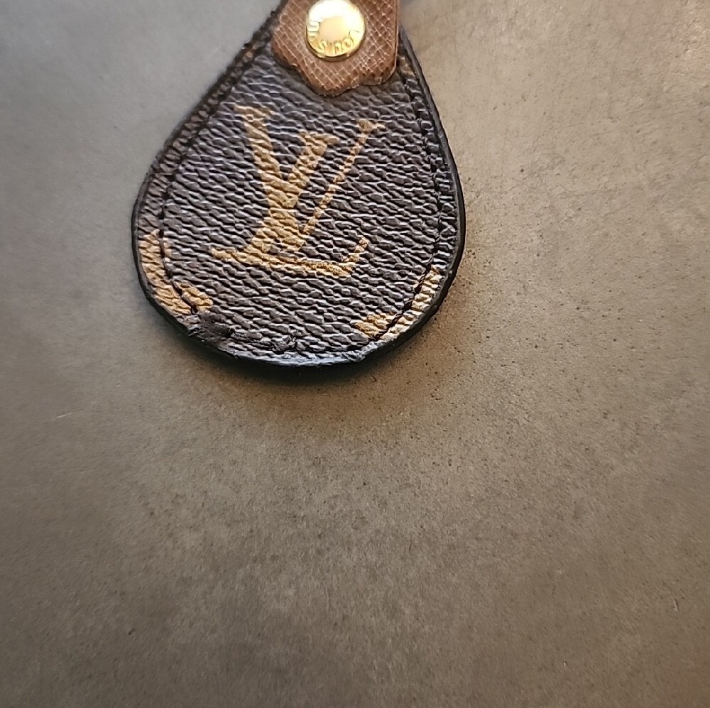 RARE- Louis Vuitton Vintage Keychain AUTHENTIC - Picture 5 of 6